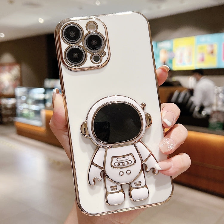 Electroplating Astronaut Holder Phone Case, For iPhone 16, For iPhone 15 Pro Max, For iPhone 15 Pro, For iPhone 15 Plus, For iPhone 15