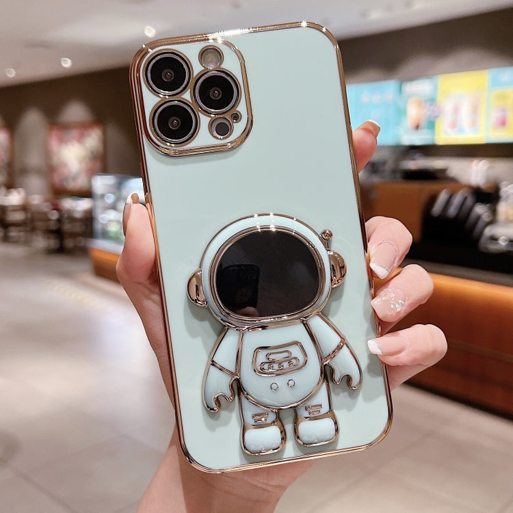 Electroplating Astronaut Holder Phone Case, For iPhone 16, For iPhone 15 Pro Max, For iPhone 15 Pro, For iPhone 15 Plus, For iPhone 15