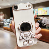 Electroplating Astronaut Holder Phone Case, For iPhone 17e / 16e, For iPhone 17 Pro Max, For iPhone 17 Pro, For iPhone 17, For iPhone Air, For iPhone 16 Pro Max, For iPhone 16 Pro, For iPhone 16 Plus