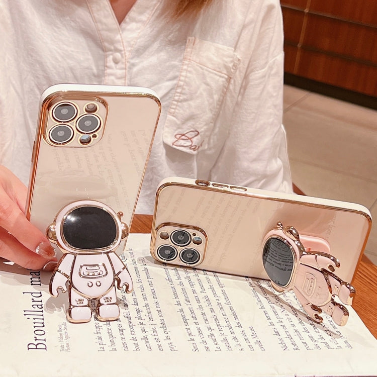 Electroplating Astronaut Holder Phone Case, For iPhone 16, For iPhone 15 Pro Max, For iPhone 15 Pro, For iPhone 15 Plus, For iPhone 15